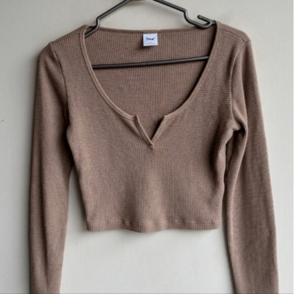 Aritzia TNA waffle knit Long Sleeve Top - Picture 5 of 5
